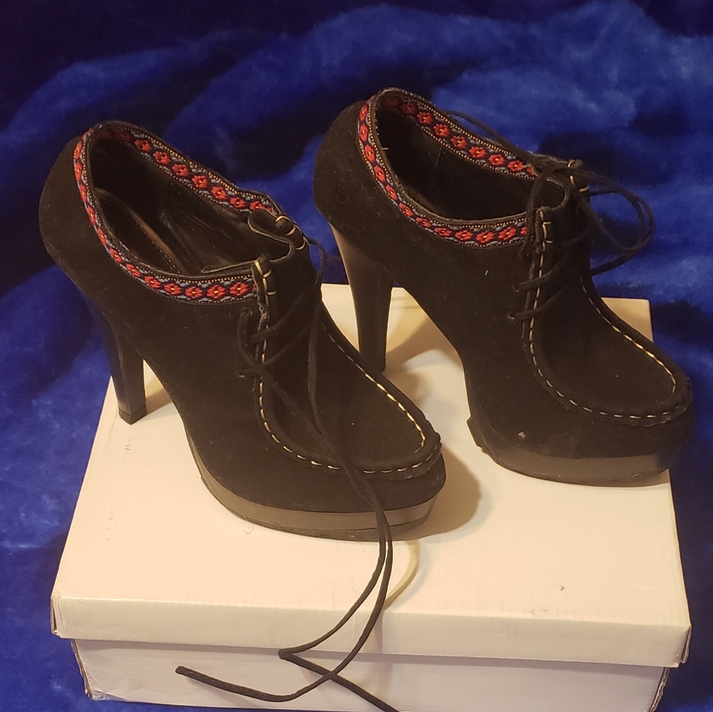 Nib Platform Booties - image 7